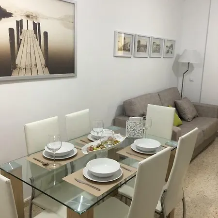 Casa De Corralon Cadice