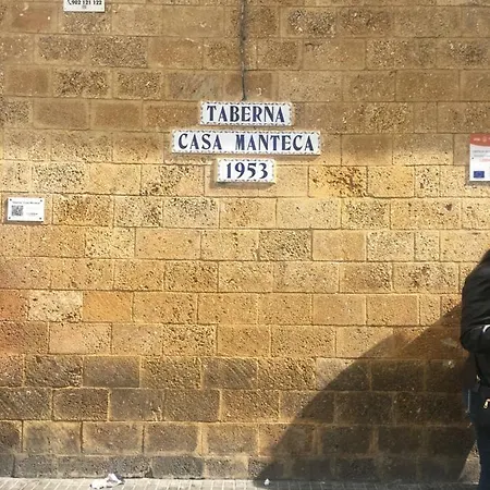 Casa De Corralon * Cadice