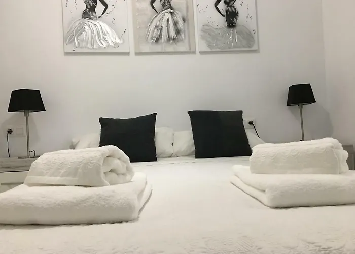 Casa De Corralón * Cádis